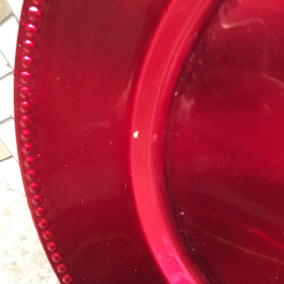 Set of 2 red chargers - Picture 4 of 8